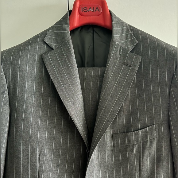 [SOLD] ISAIA Grey Pinstripe Suit In Perfect Condition - Size IT50 - Picture 4 of 7